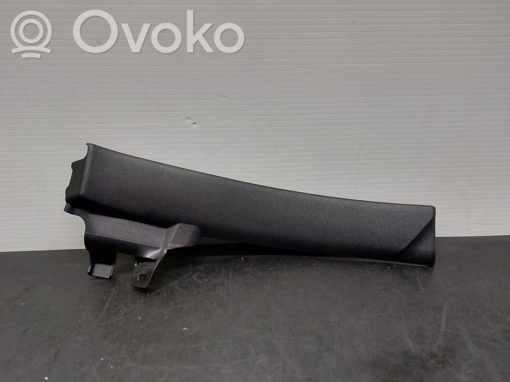 BMW 1 F40 Listwa drzwi tylnych 