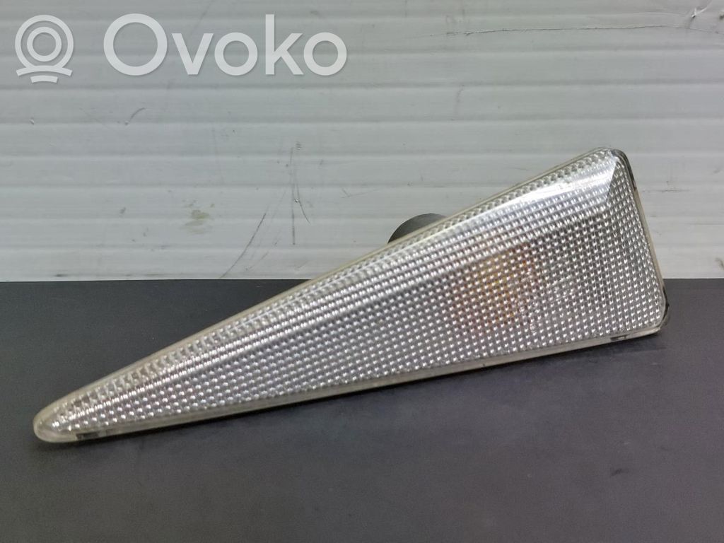 Blinker vorne Stoßstange   8200027150