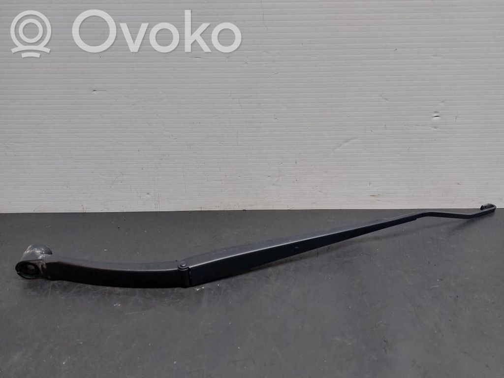 Nissan Qashqai Brazo del limpiaparabrisas delantero 