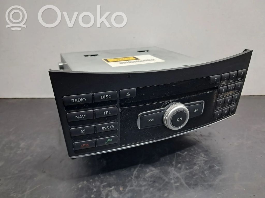 Mercedes-Benz E C207 W207 Panel / Radioodtwarzacz CD/DVD/GPS 