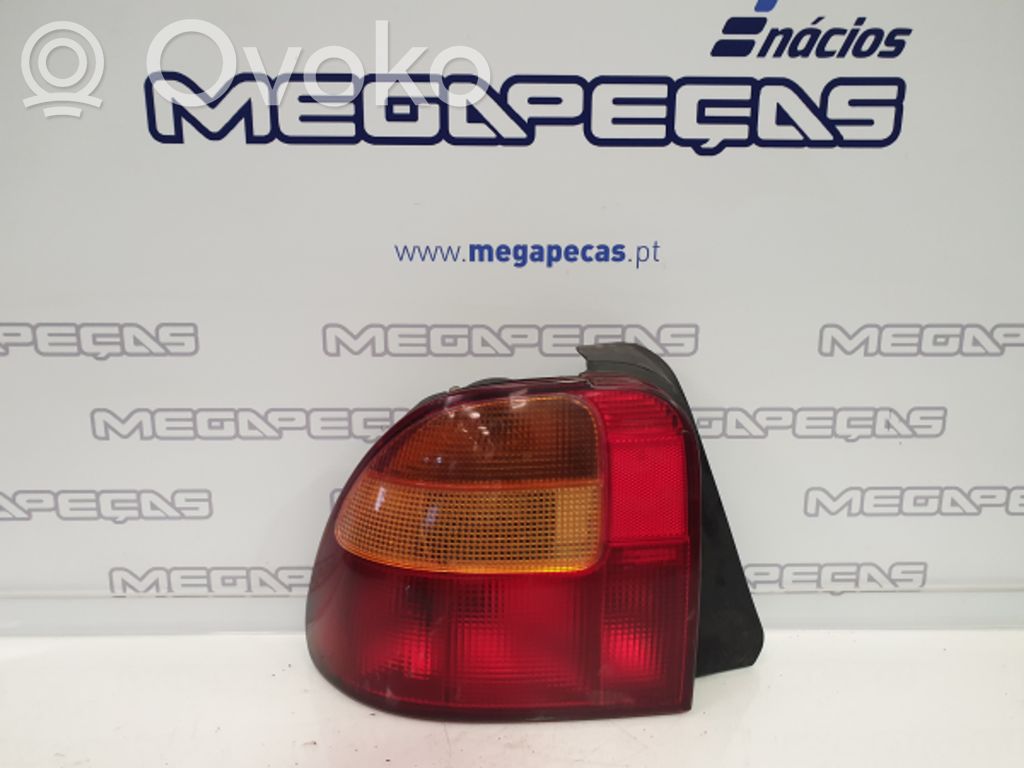 Rover 100 Luces portón trasero/de freno 