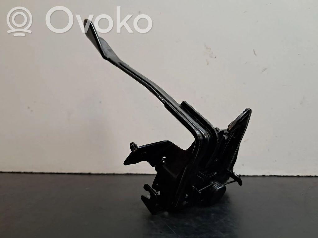 Hyundai ix20 Rygiel / Zaczep zamka pokrywy przedniej / maski silnika 