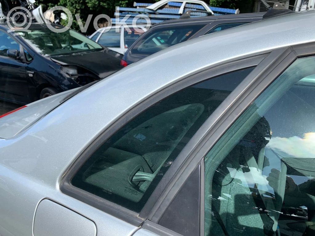 Citroen C5 Rear side window 