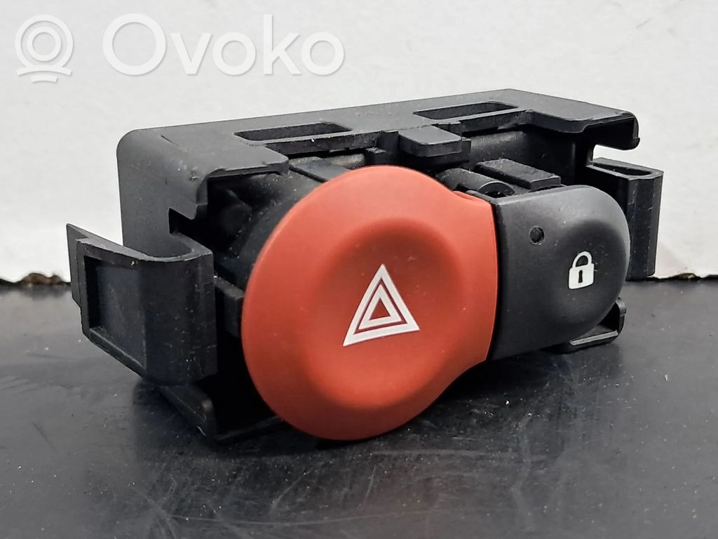 Hazard light switch   8200214596A