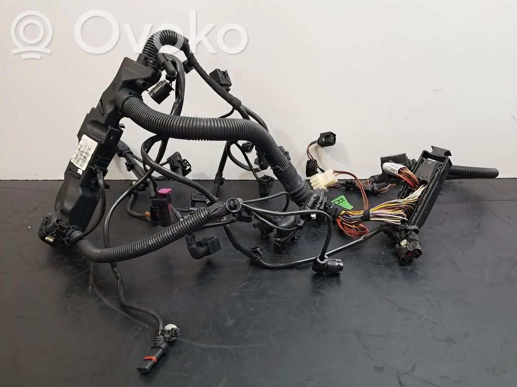 BMW 1 F20 F21 Wiązka przewodów silnika 