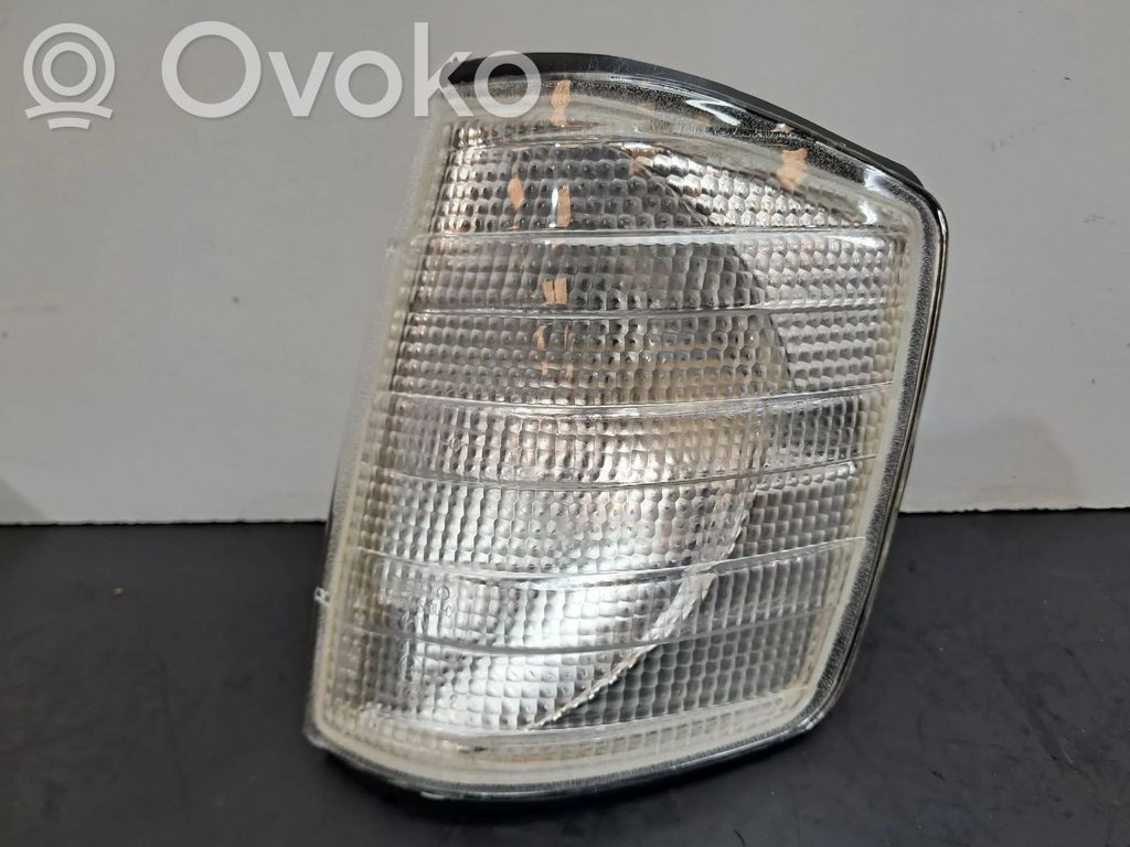Mercedes-Benz 190 W201 Semnalizator pe oglindă 