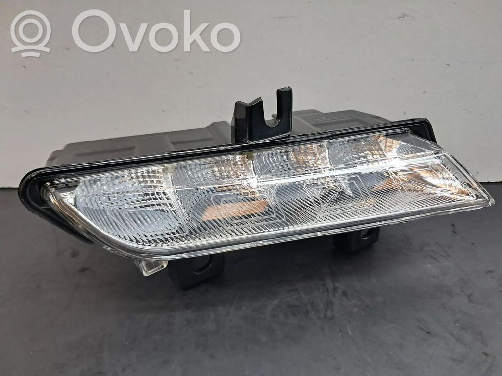Renault Captur Proiector lumini zi LED 