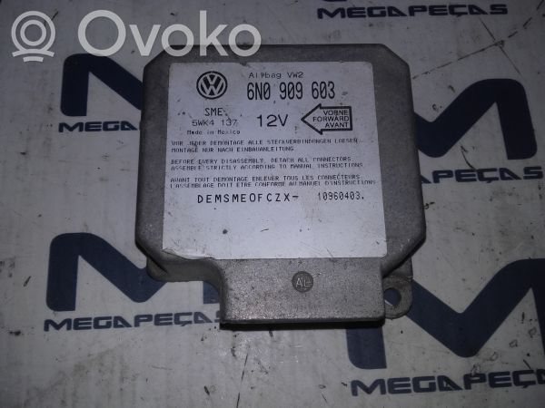 Volkswagen Polo III 6N 6N2 6NF Unitate/modul de comandă airbaguri 