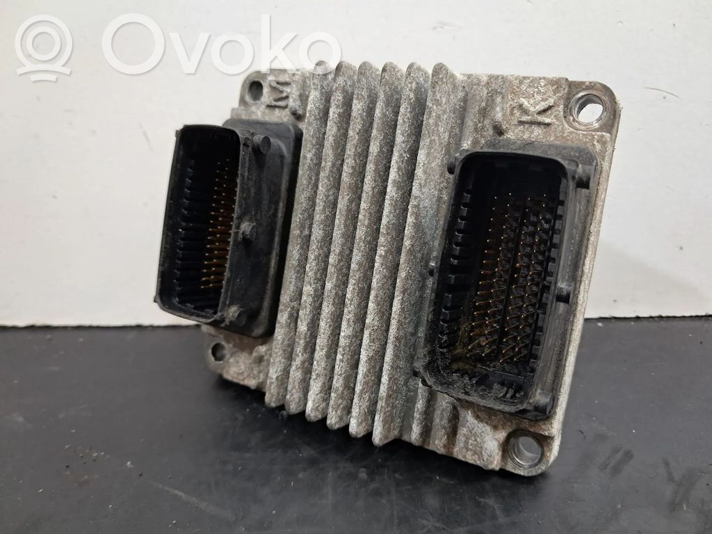 Opel Combo C Engine control unit/module 