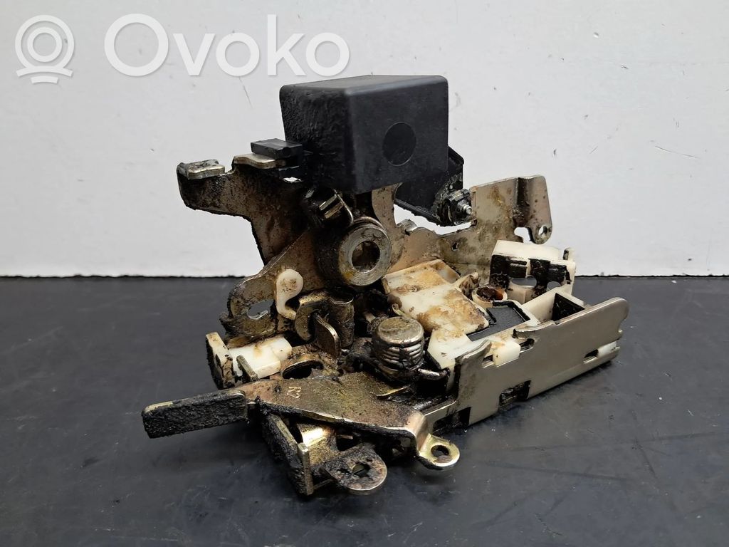 Mercedes-Benz Sprinter W901 W902 W903 W904 Serratura portiera anteriore 