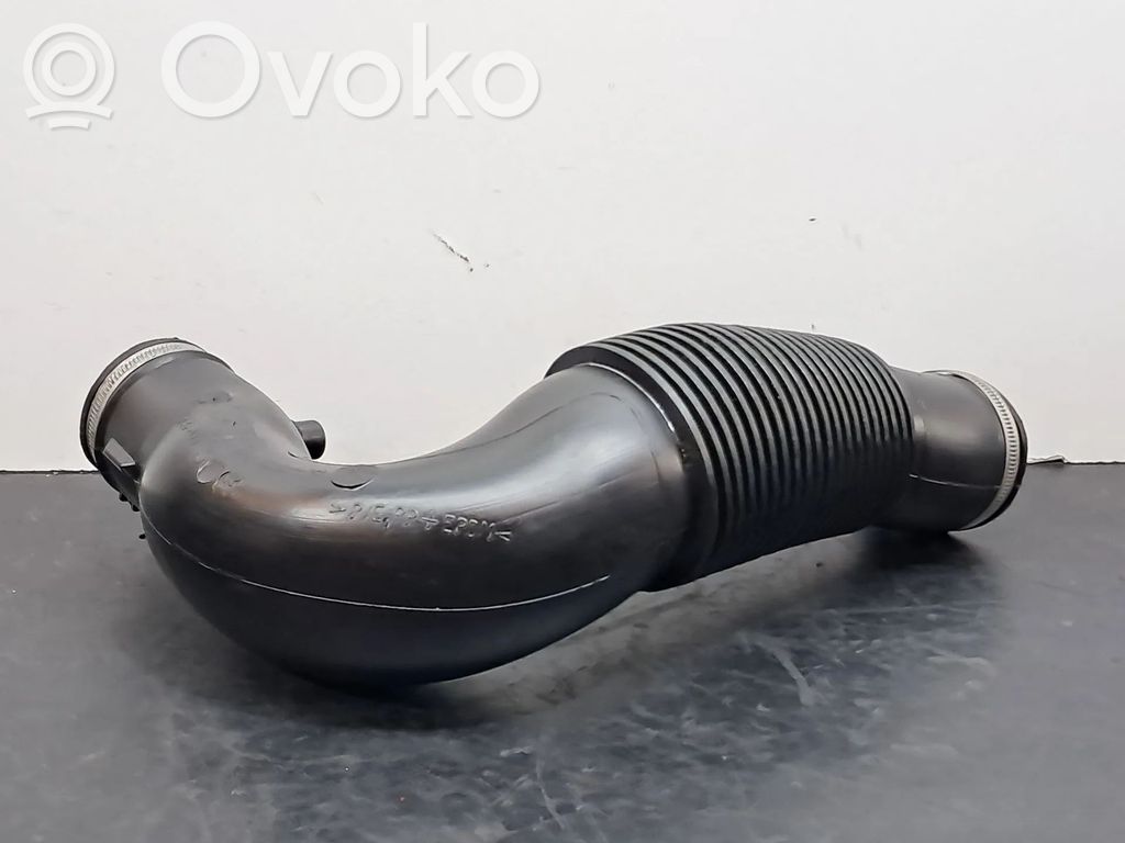 Peugeot 206 Turboahtimen ilmanoton letku 