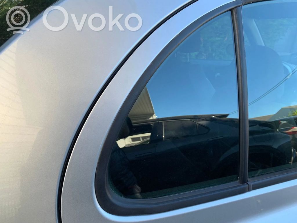Vidrio lateral trasero   82263AX100