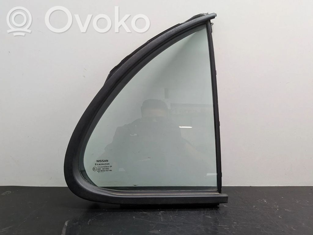 Nissan Micra Geam lateral spate