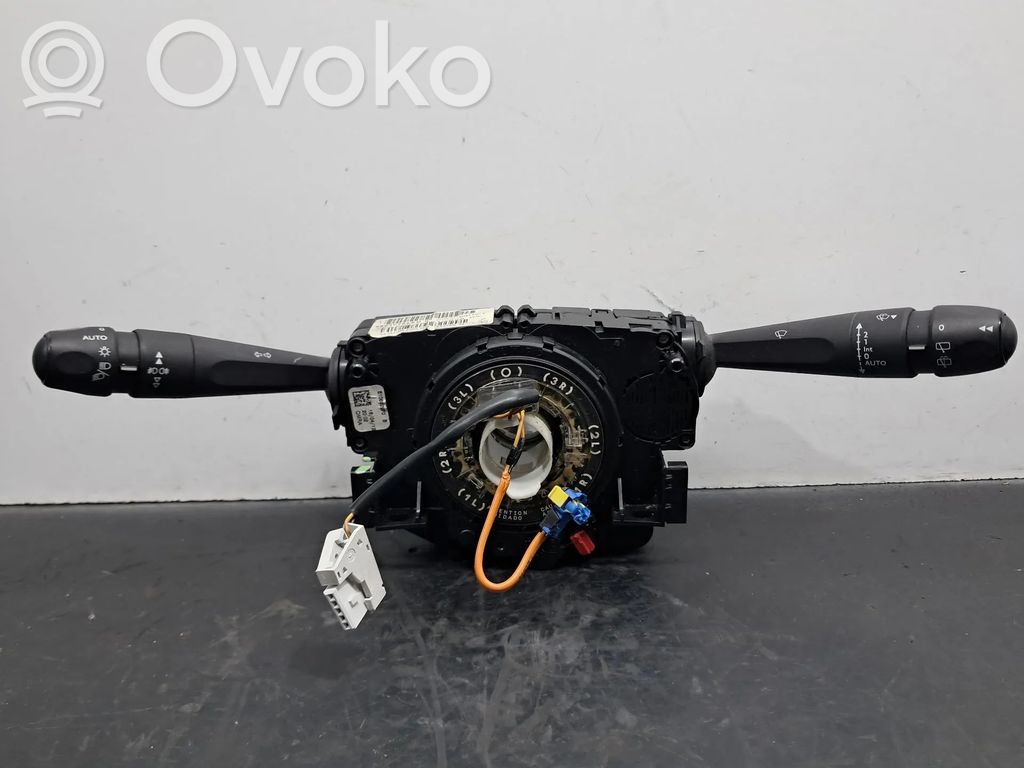 Peugeot 208 I Otros interruptores/perillas/selectores 