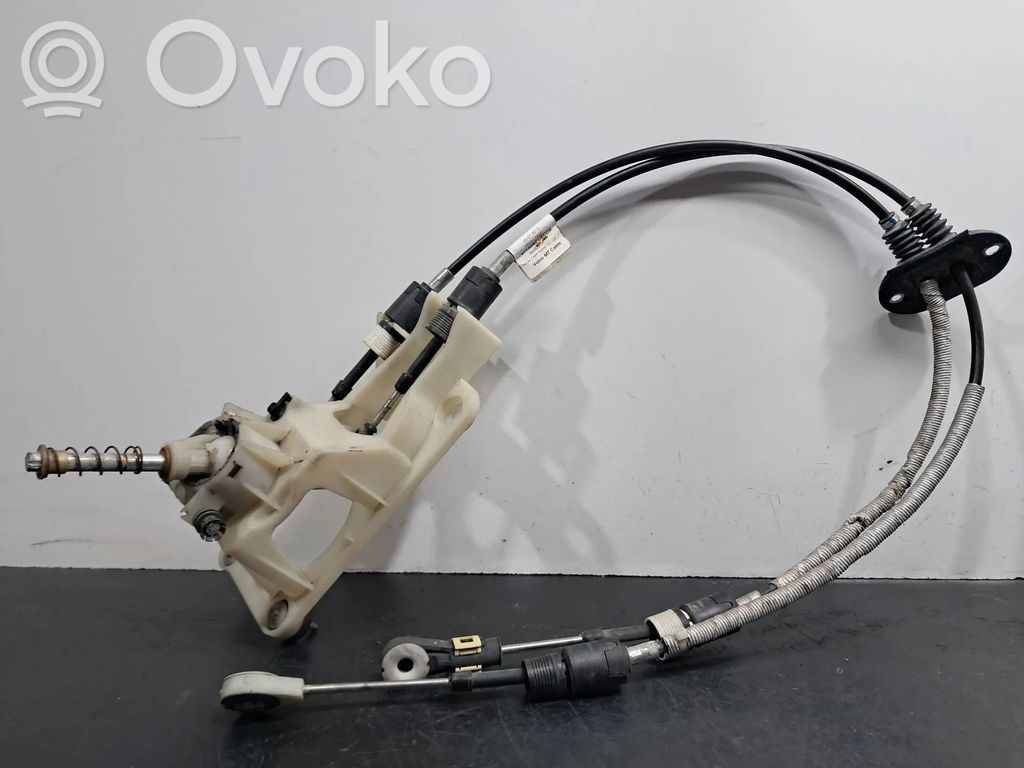 Volvo V40 Gear shifter/selector 