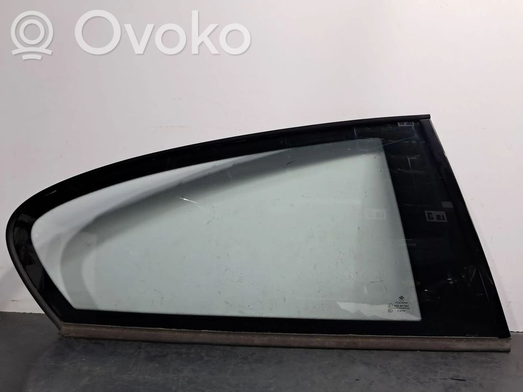 BMW 1 E81 E87 Rear side window 