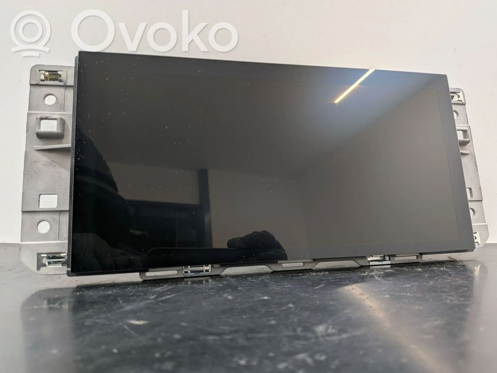 Audi RS Q3 Monitor / wyświetlacz / ekran 