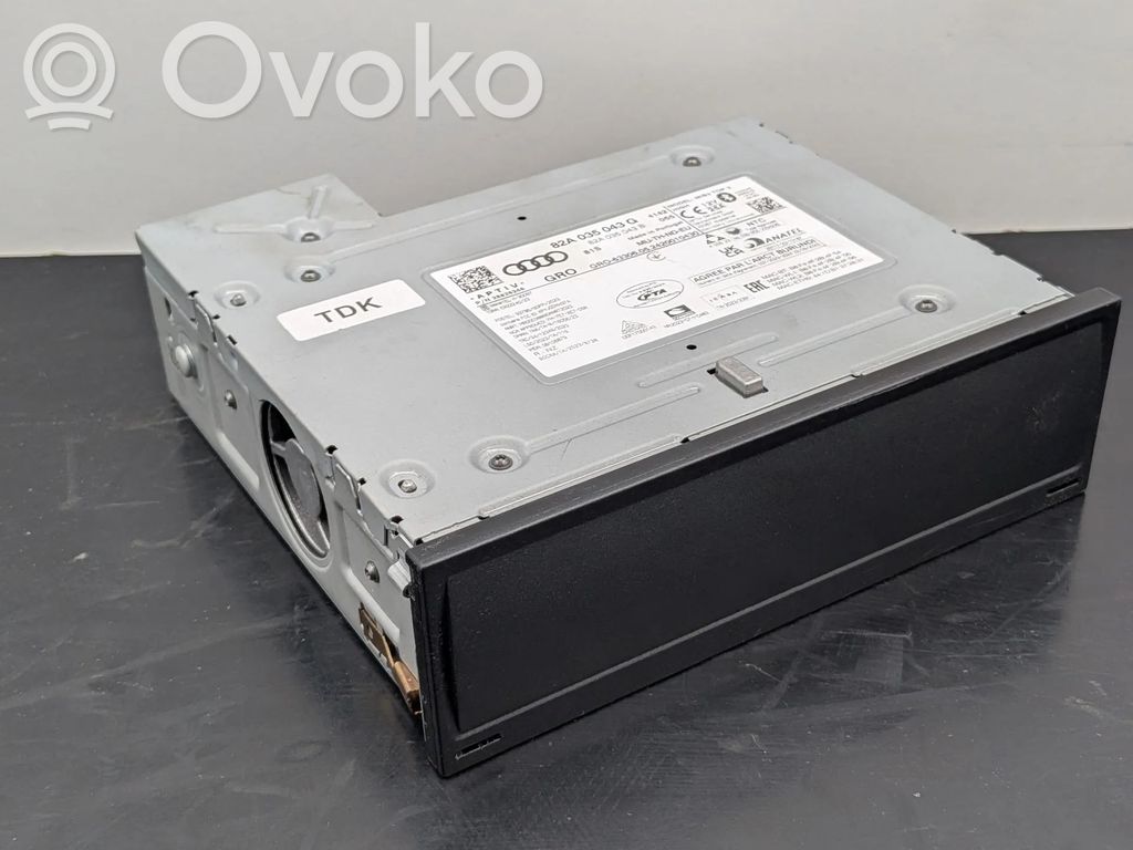 Audi RS Q3 Radio/CD/DVD/GPS head unit 