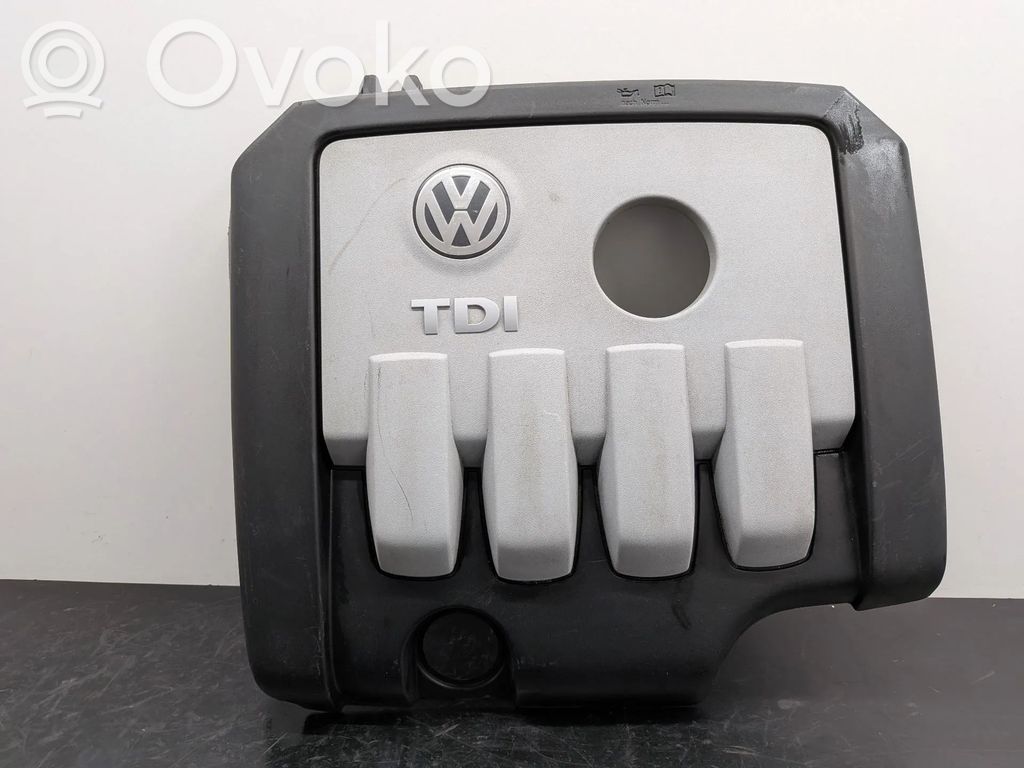 Volkswagen PASSAT B6 Capac protecție motor