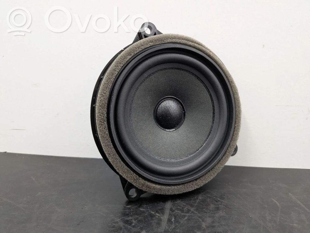 BMW 2 F46 Altavoz del panel 