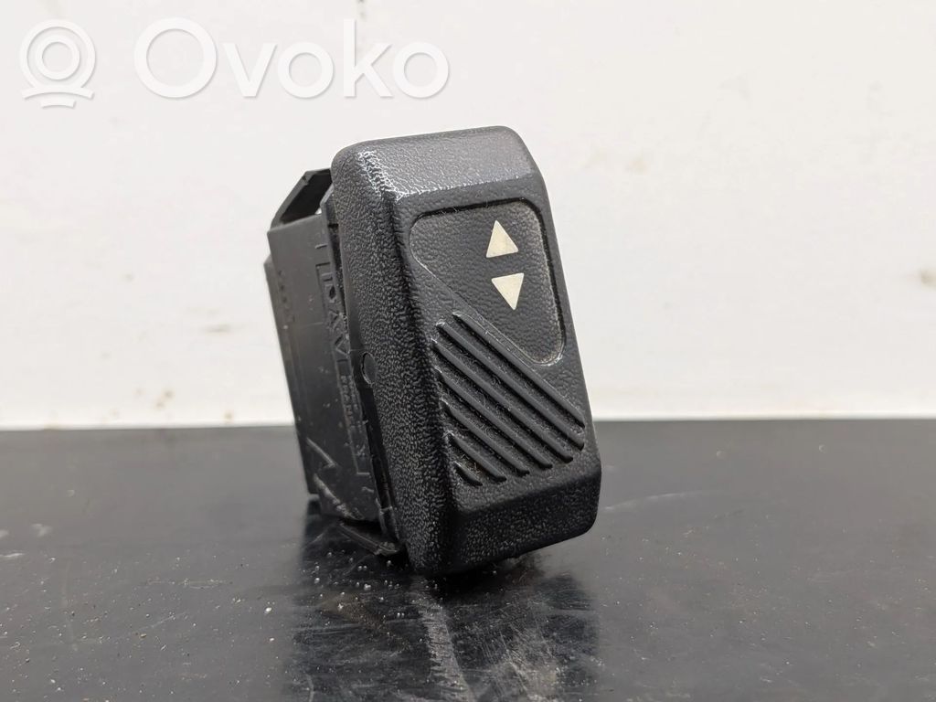 Renault Clio I Interruptor del elevalunas eléctrico 