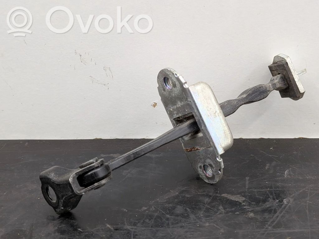 Ogranicznik drzwi tylnych   82430JY00A,82430JY00A