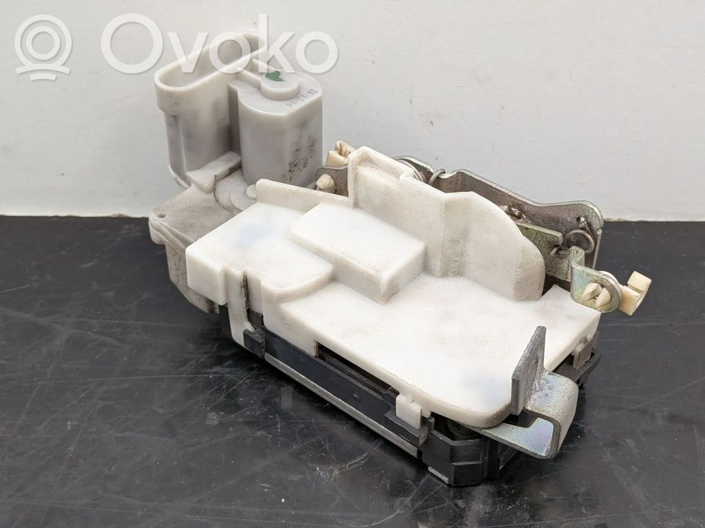 Fiat Punto (188) Zamek drzwi tylnych 