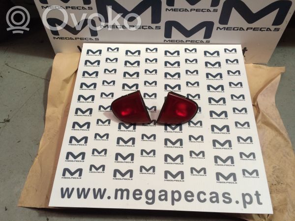 Tailgate rear/tail lights   93AG15K258