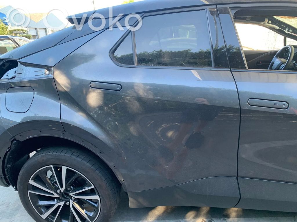 Toyota C-HR II Puerta trasera 
