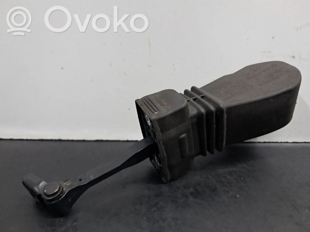 Audi A1 Takaoven pidätin 