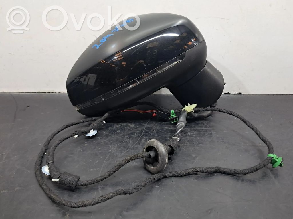 Audi A1 Front door electric wing mirror 
