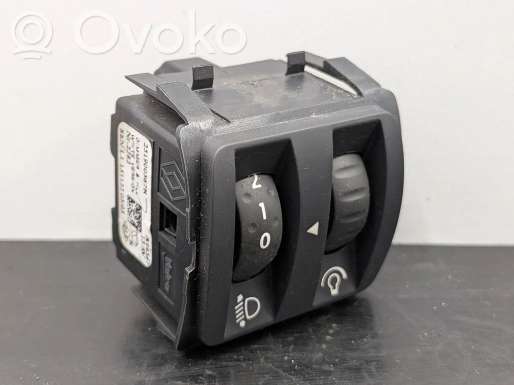Comutator lumini   251900567R