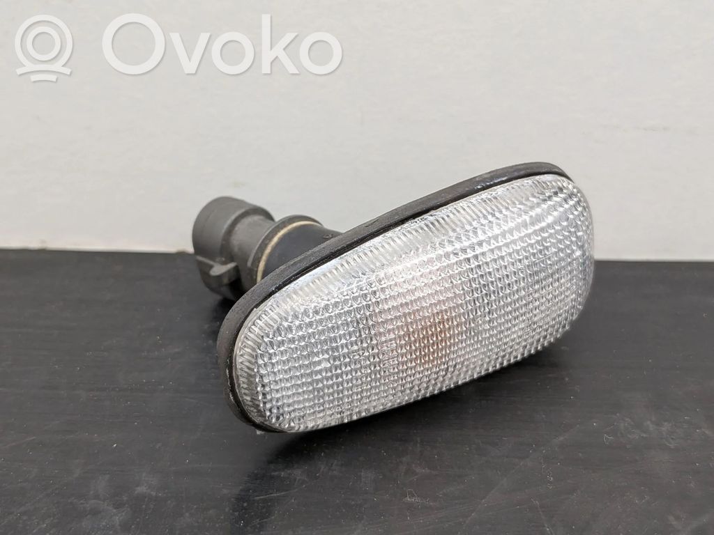 Peugeot 508 II Blinker vorne Stoßstange 