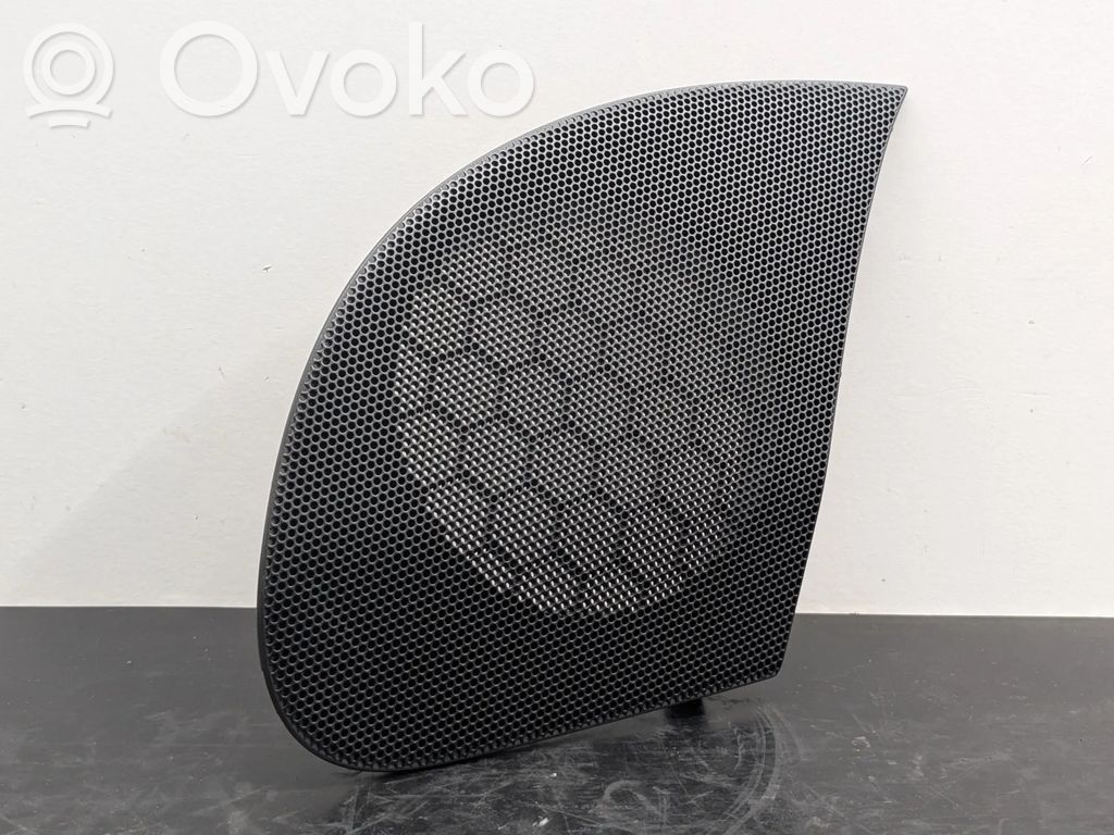 Toyota Yaris Maskownica głośnika bocznego deski rozdzielczej 