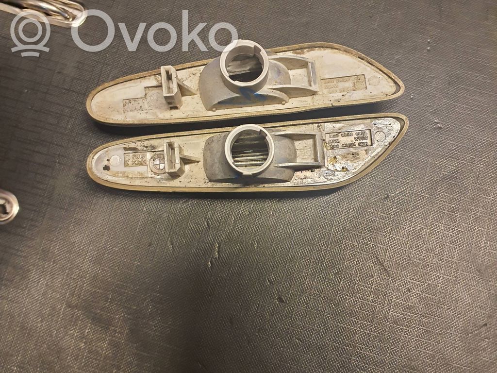 BMW 5 E60 E61 Sparno posūkio žibintas 