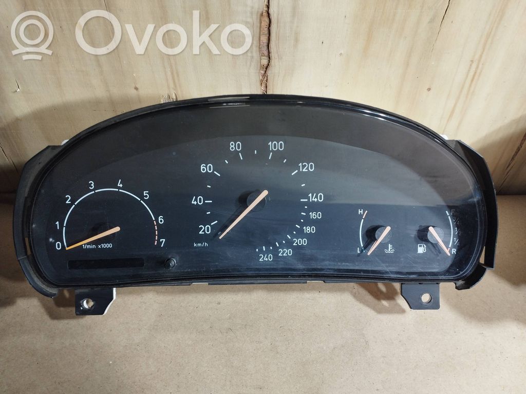 Saab 9-5 Speedometer (instrument cluster) 