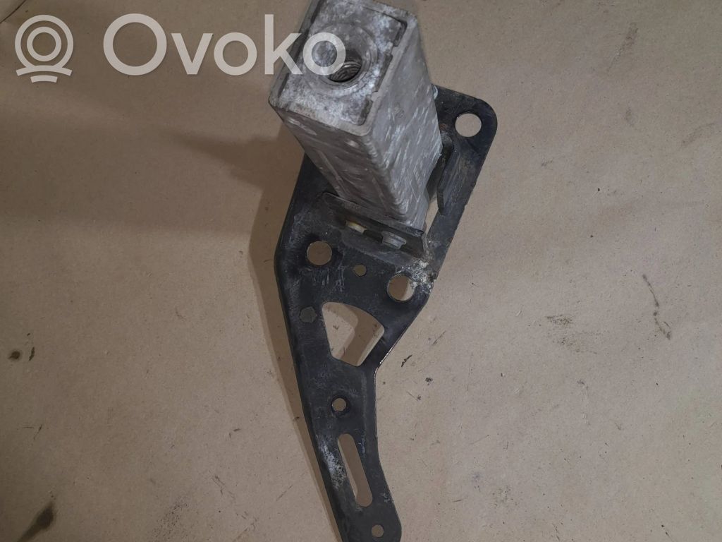 Audi A6 S6 C6 4F Radiator support slam panel bracket 