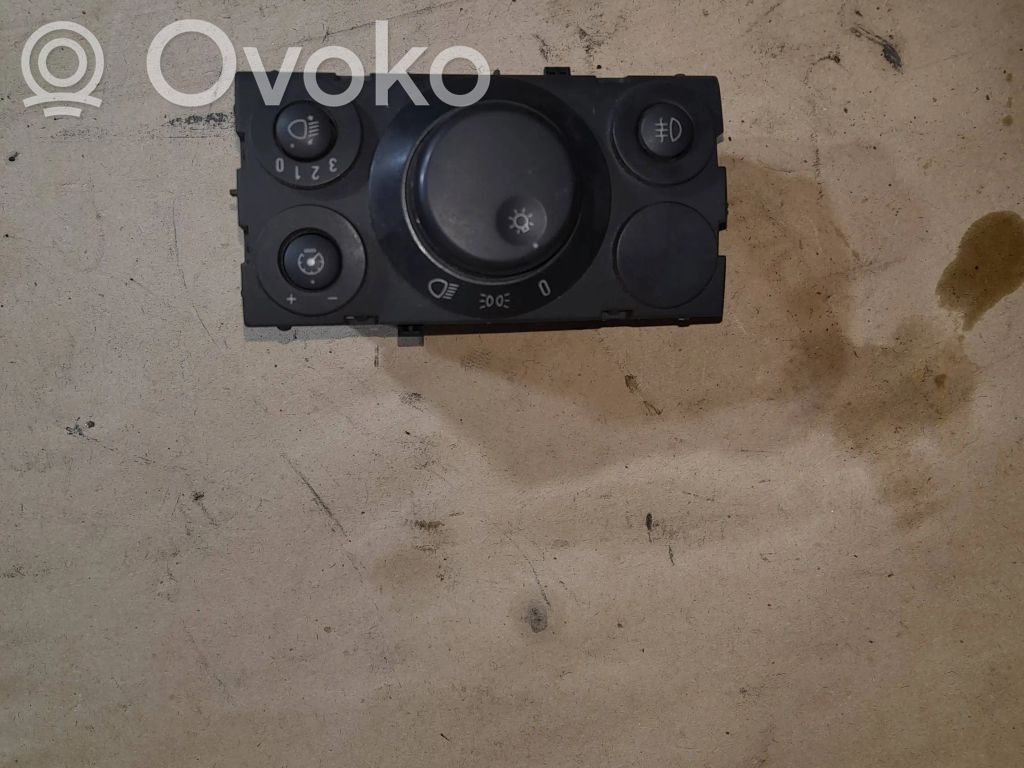 Opel Astra H Light switch 