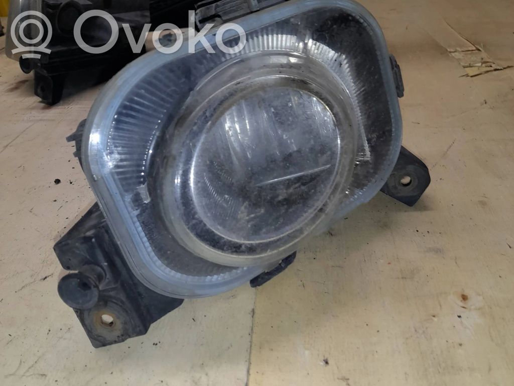 Etusumuvalo   301392437,63701R,13261949