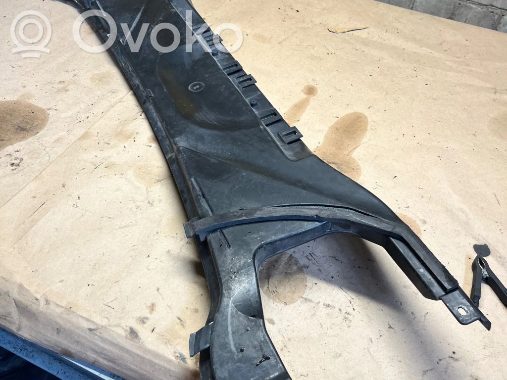 BMW 1 E81 E87 Oro paėmimo kanalo detalė (-ės) 