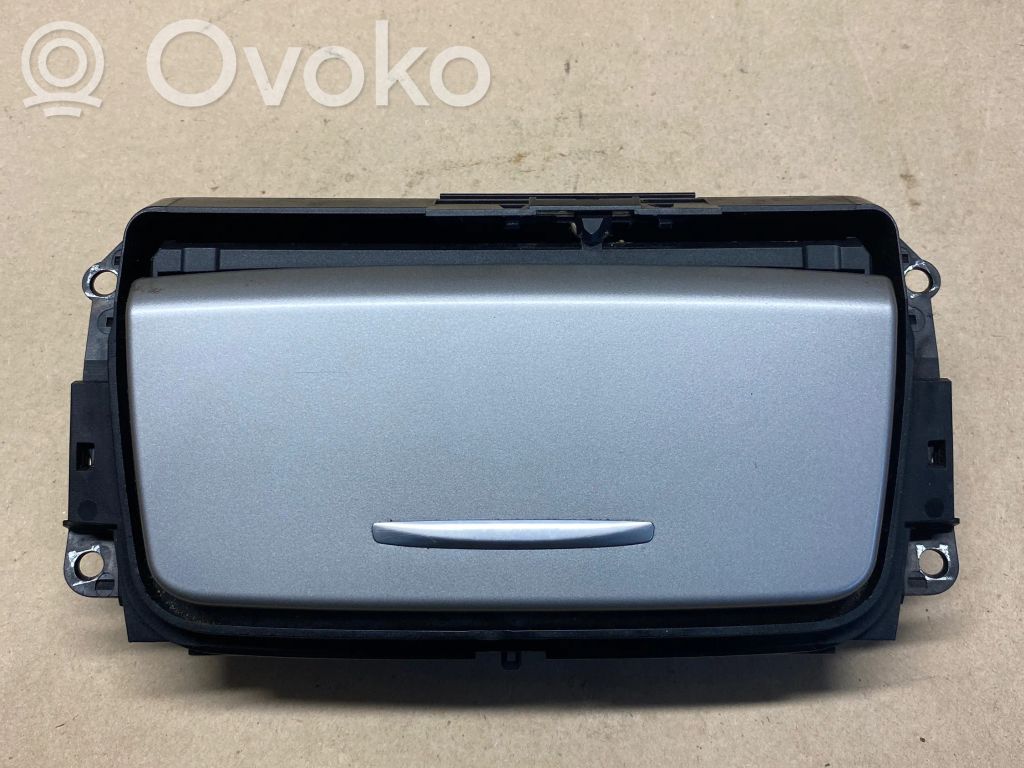 BMW 3 E90 E91 Pelnutrauks 