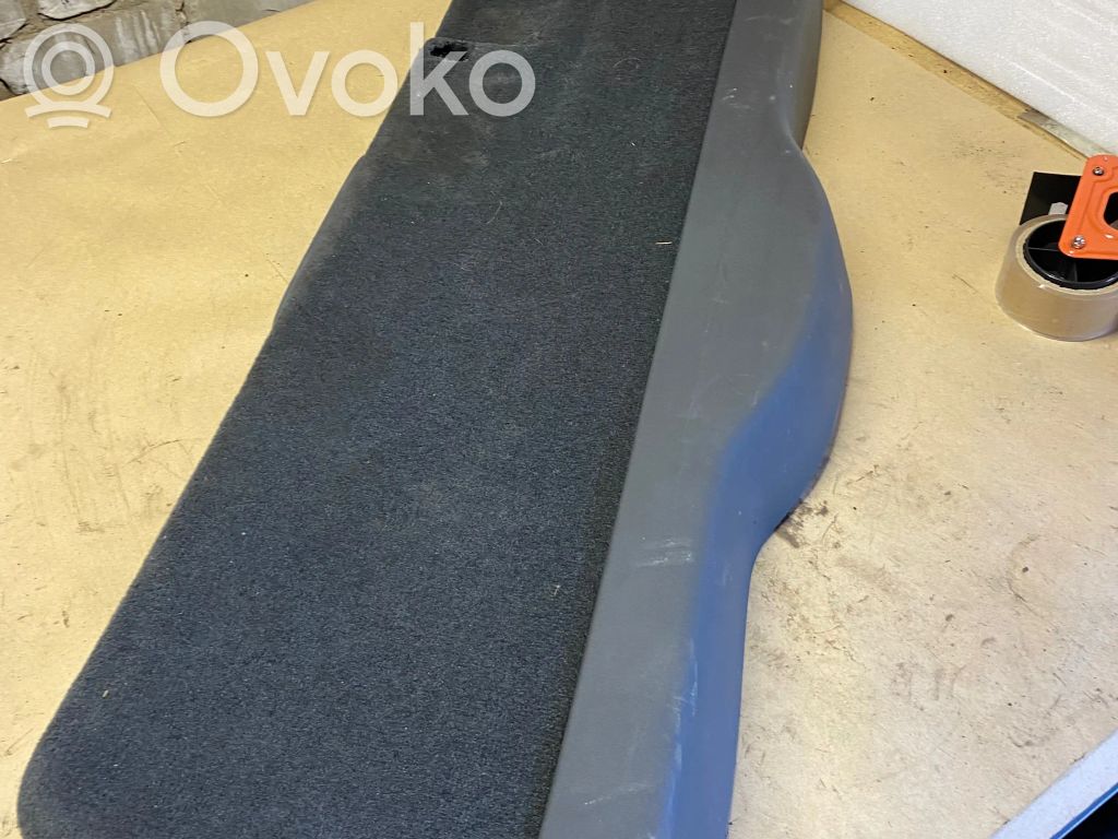 Tailgate trim   03153020