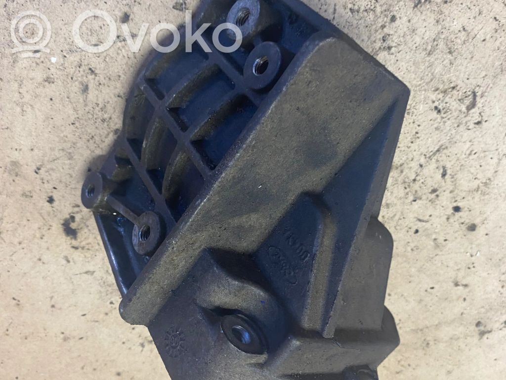 Ford Fiesta Power steering pump mounting bracket 