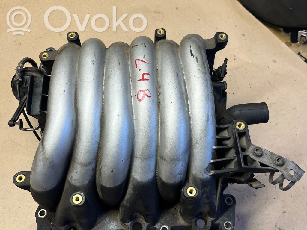 Audi A6 S6 C5 4B Intake manifold 