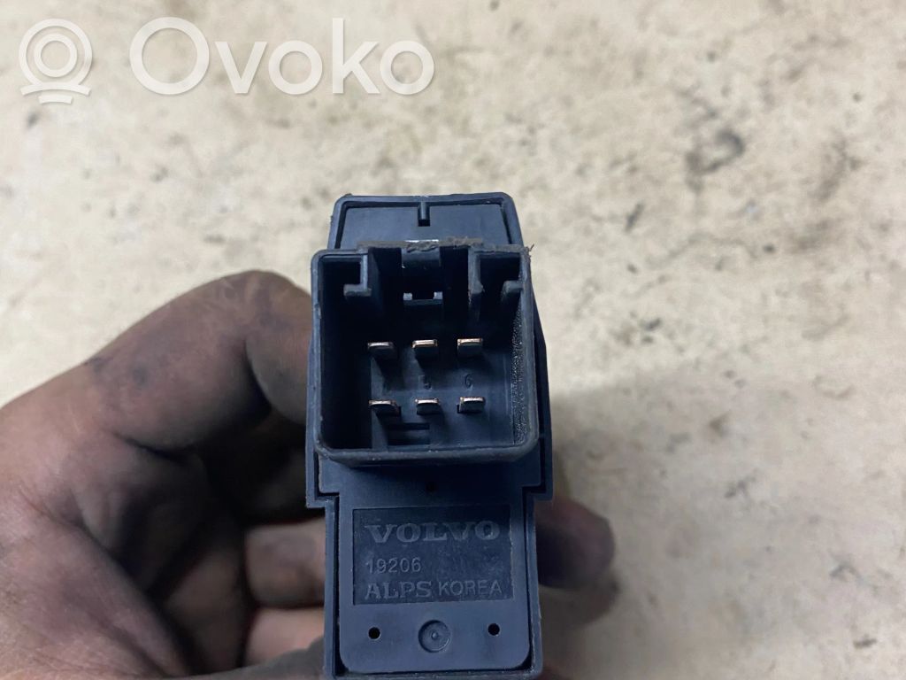 Electric window control switch   8685288,03W172