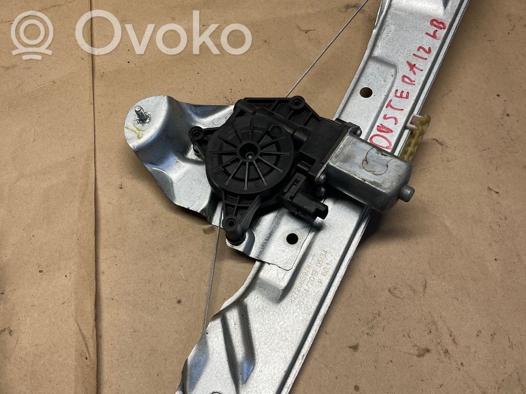 Dacia Duster II Elektryczny podnośnik szyby drzwi tylnych 