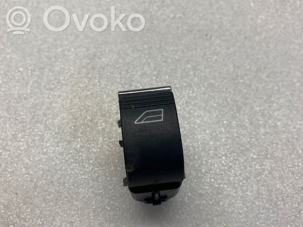 Ford Focus Electric window control switch 