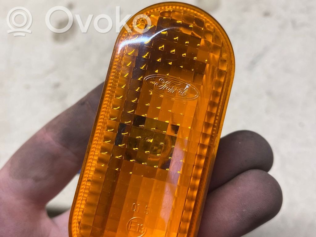 Ford Fiesta Front fender indicator light 