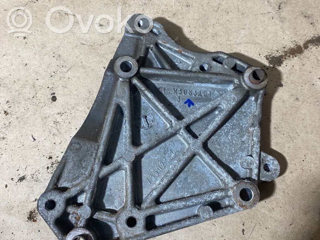 Fiat Punto (188) Engine mounting bracket 