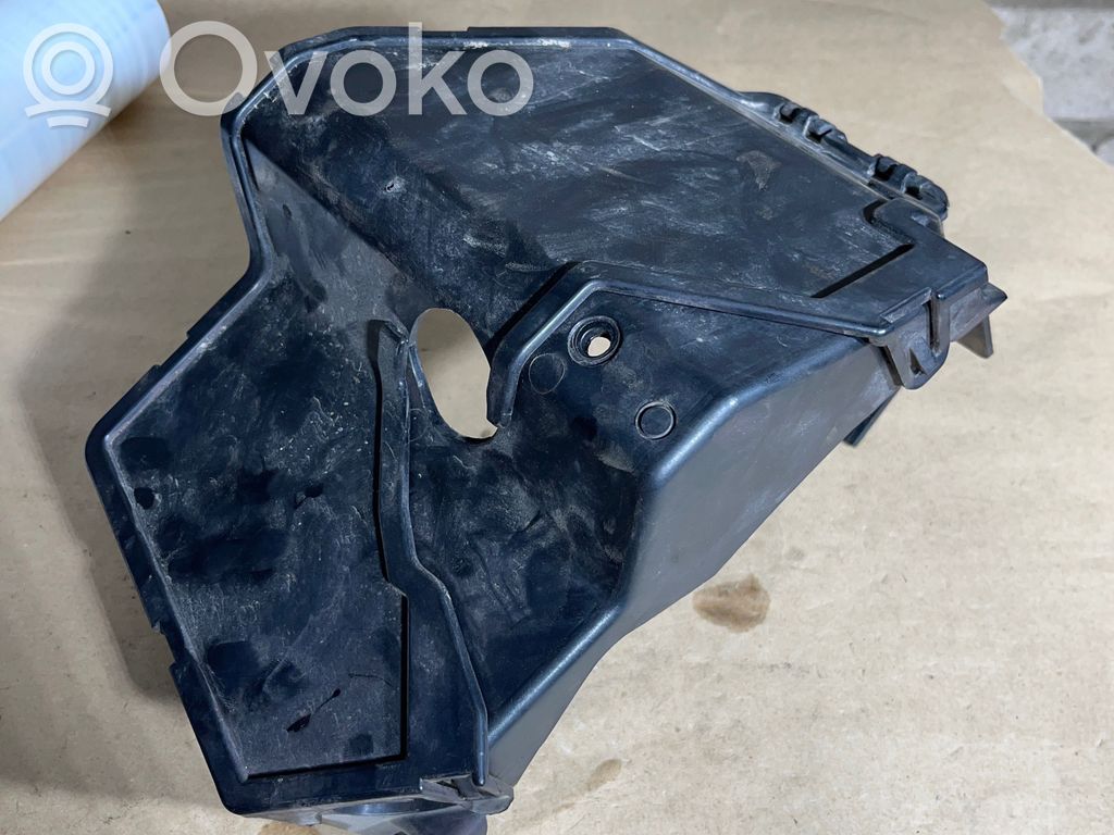 Ford Turneo Courier Osłona dolna skrzyni biegów 